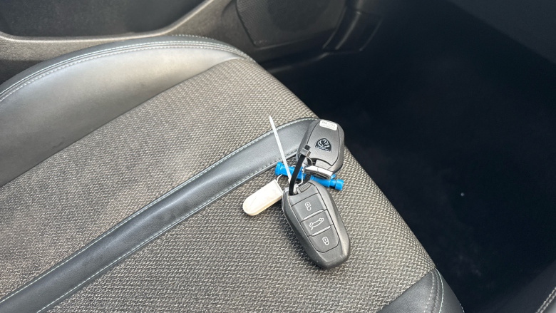 Peugeot 308 1.2 PureTech Allure Premium 5dr EAT8 Petrol Estate